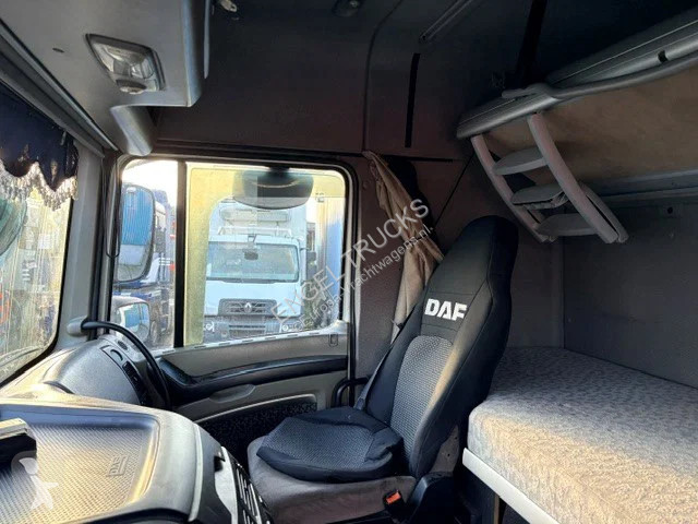 Traktor DAF 105460 SPACECAB (ZF16 MANUAL...