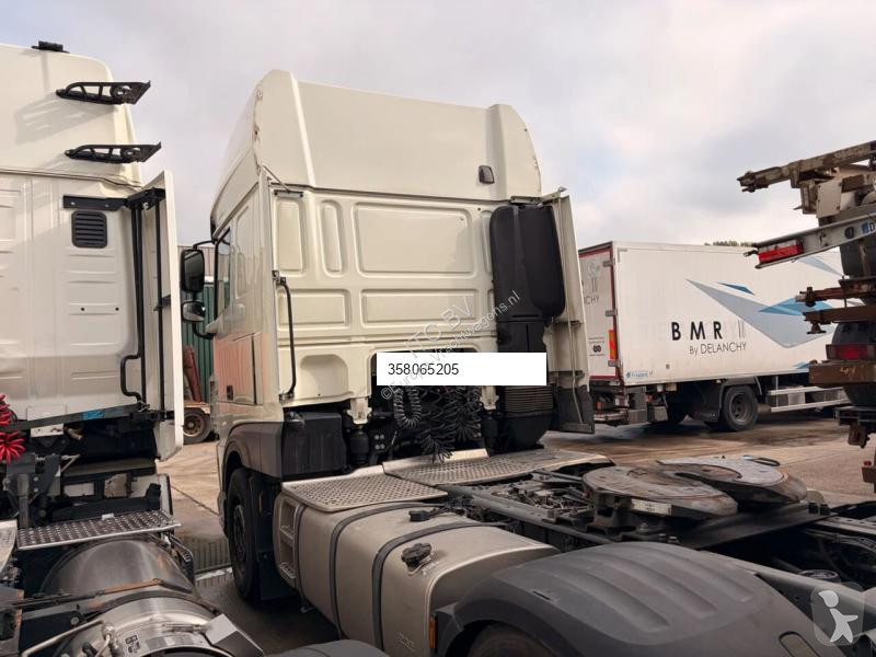 Traktor DAF XF 480 SUPER SPACE CAB / RETARDER
