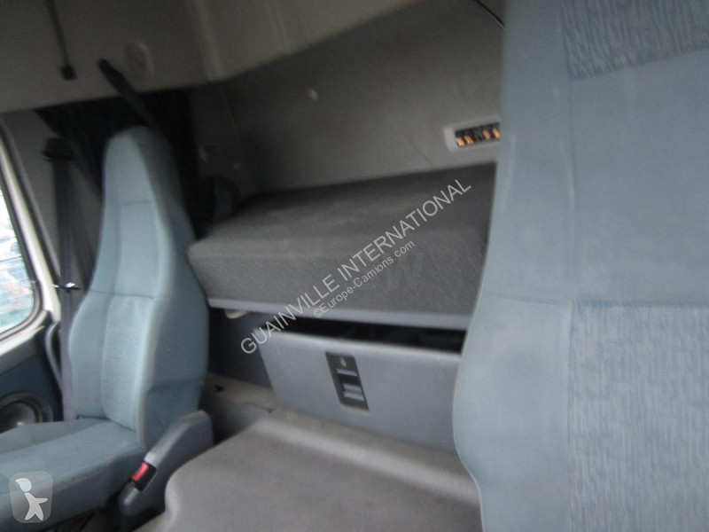 Tracteur Volvo 450