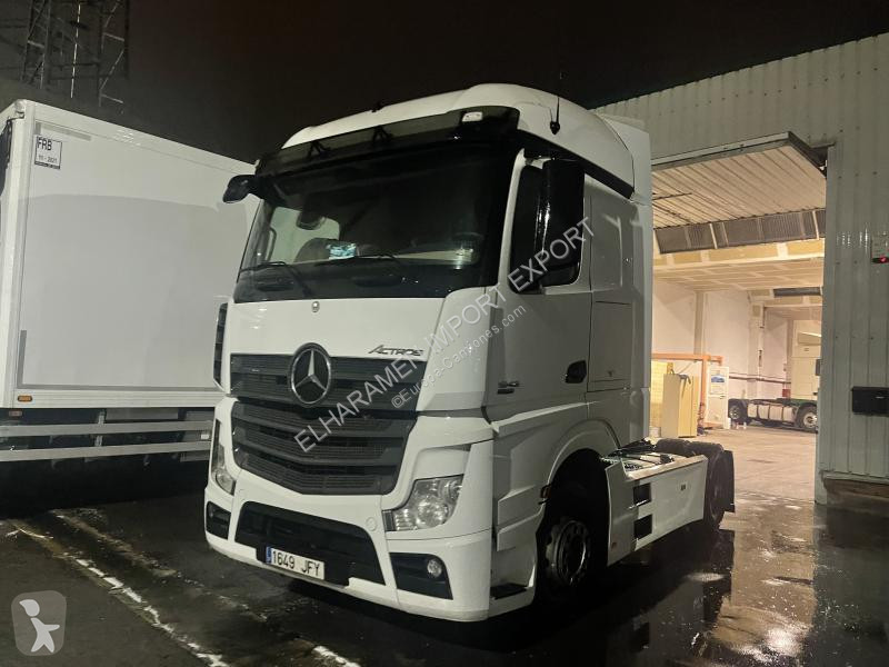 Traktor Mercedes 1845