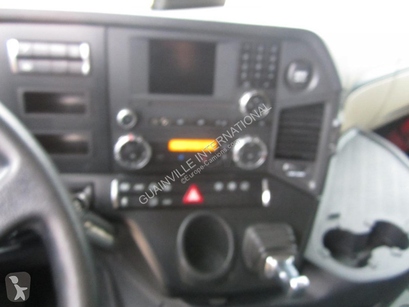Traktor Mercedes 1845