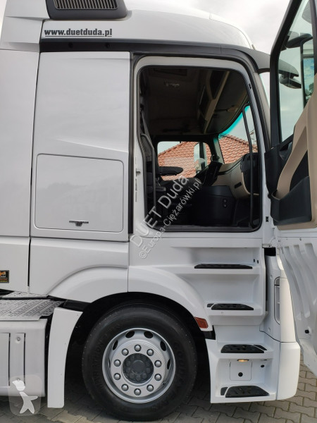 Tractor Mercedes ACTROS 1845 Euro 6 Low Deck...