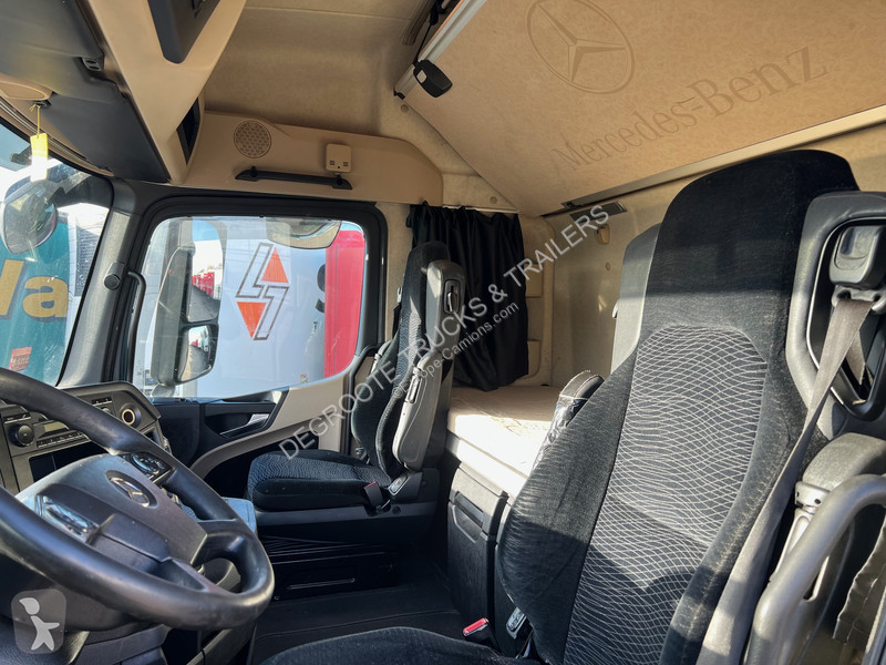 Traktor Mercedes 1845 BigSpace