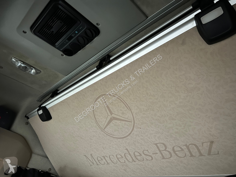 Traktor Mercedes 1845 BigSpace