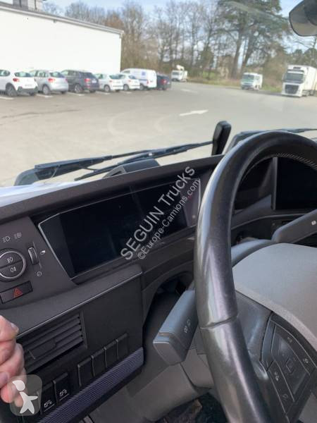 Traktor Volvo