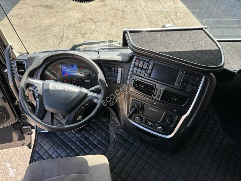 Traktor Iveco