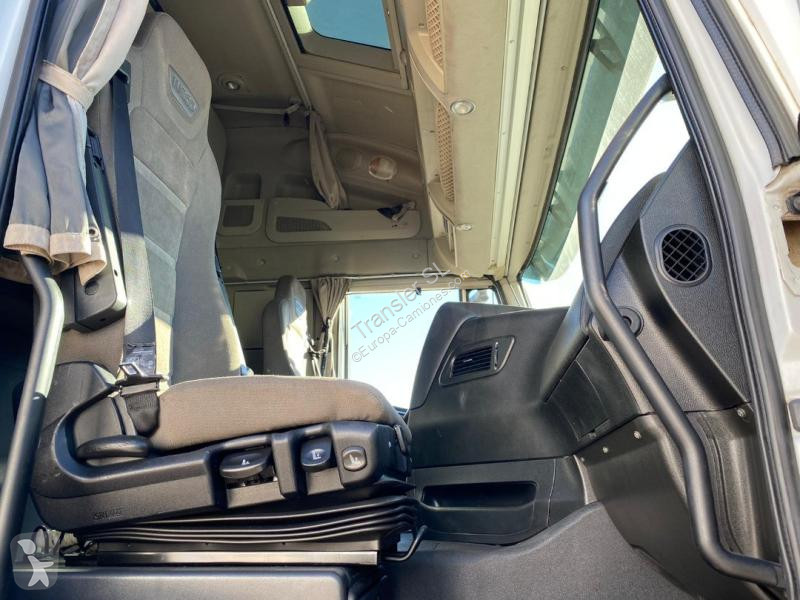 جرار Iveco AS 440 S 46 TP