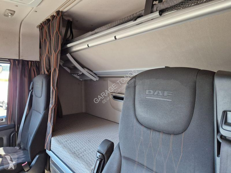 Tracteur DAF 480 MEGA