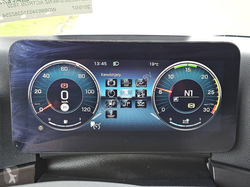 Tahač Mercedes ACTROS MIRROR CAMS 152TKM