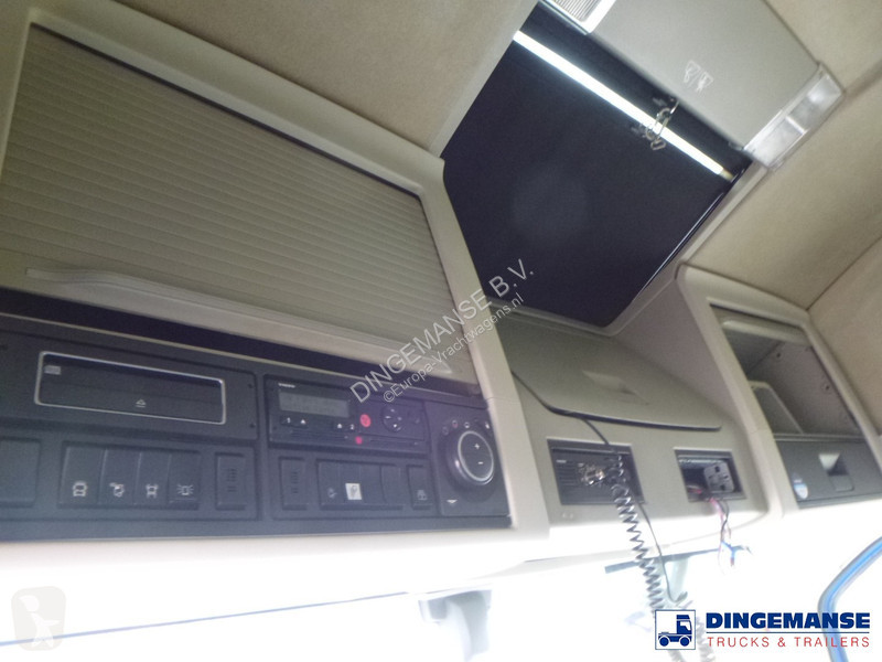 Traktor Volvo 8X4 Euro 6 / 150000 kg
