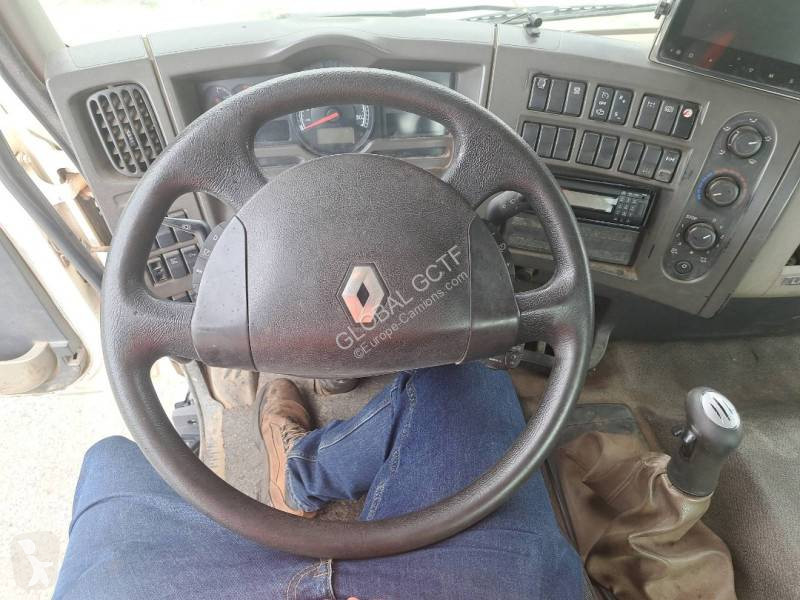 Tractor Renault