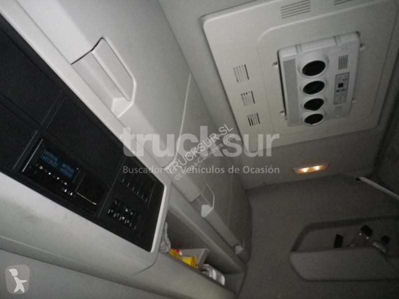 Traktor Ford F-MAX 500