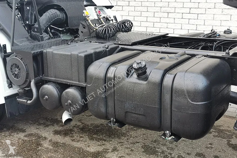 Tractor Volkswagen Constellation 17.250 BB SA...