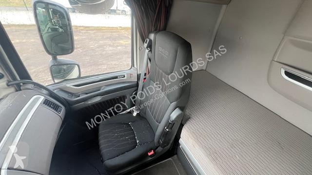 Tracteur DAF 530