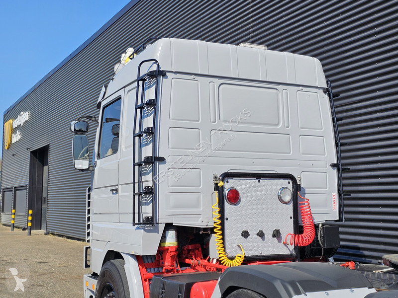 Trekker Scania RM 420 6x2-4 PUSHER / STREAMLINE