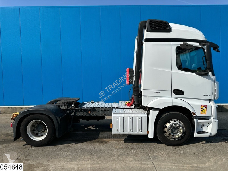 Trekker Mercedes 1843 EURO 6, Retarder, PTO
