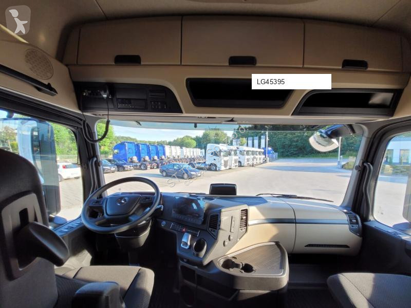 Ciągnik siodłowy Mercedes ACTROS 1845 / MEGA /...