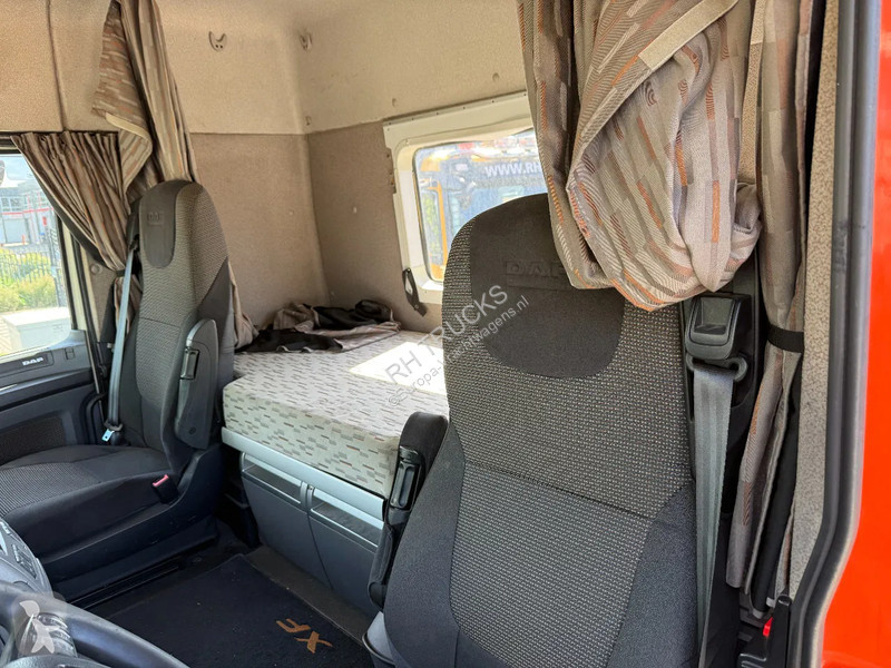 Trekker DAF 6X2 EURO 6 - ONLY 596.110 KM