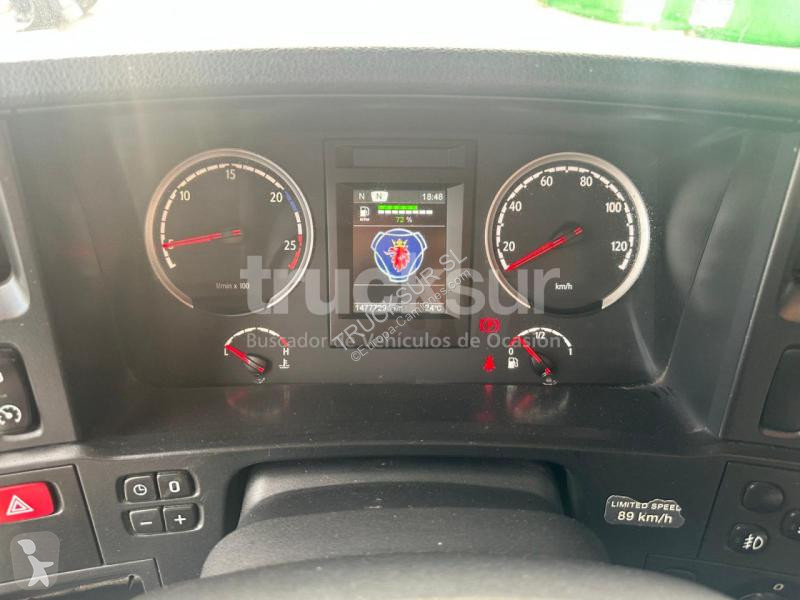 Traktor Scania 520