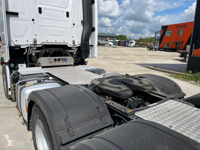 Tractor Mercedes 2563 6x2 BIG SPACE / RETARDER