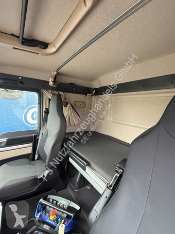 Tracteur MAN 18.460 Kran HMF 1820-K5
