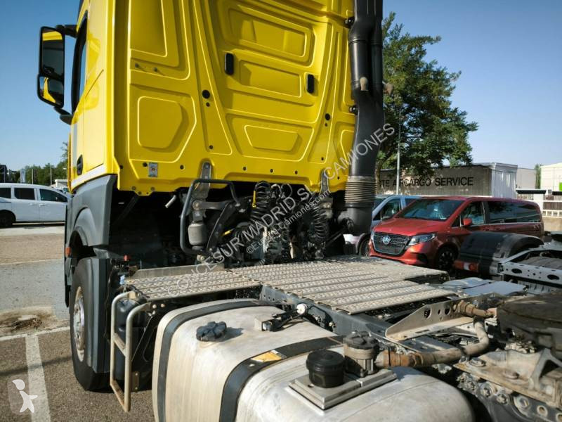 Traktor Mercedes
