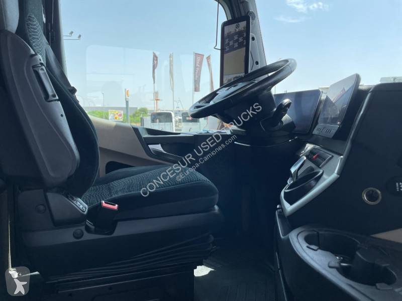 Traktor Mercedes
