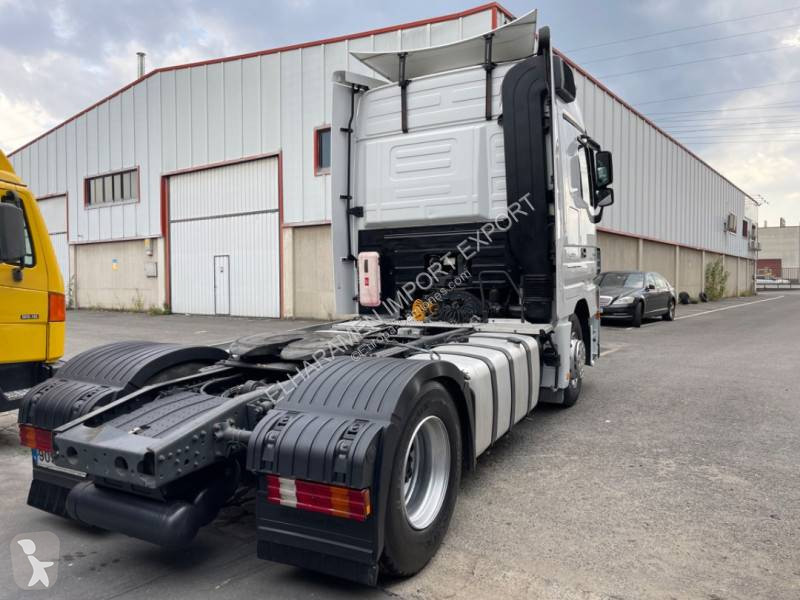 Traktor Mercedes
