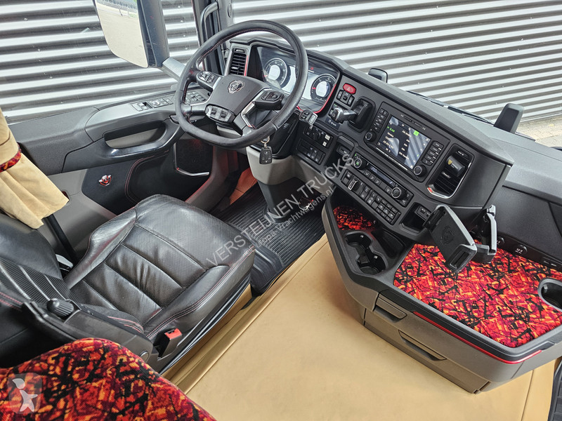 Trekker Scania R580 V8 XT / 6x2 BOOGIE /...