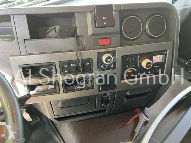Traktor Renault T520 4x2 / Retarder / Euro 6
