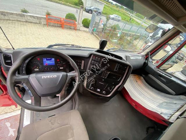 Traktor Iveco