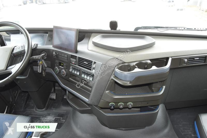 Traktor Volvo 500 Globetrotter XL