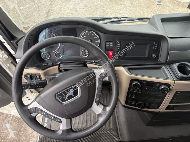 Tracteur MAN 18.500