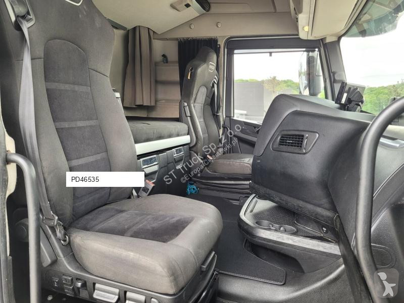 Traktor Iveco