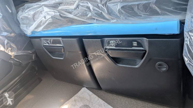 Traktor Iveco