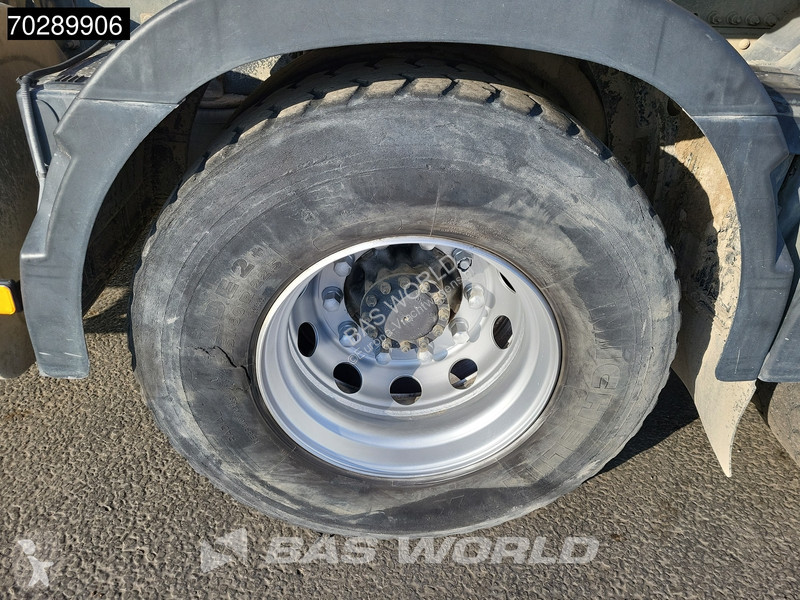 Tractor Volvo 420 6X4 2x Tanks PTO Hydrauliek...