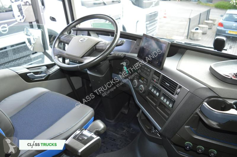 Tahač Volvo 500 Globetrotter XL Varios