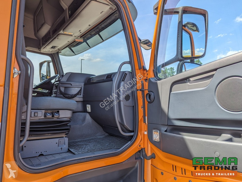 Traktor Volvo 0 4x2 Euro5 0 4x2 Globetrotter...
