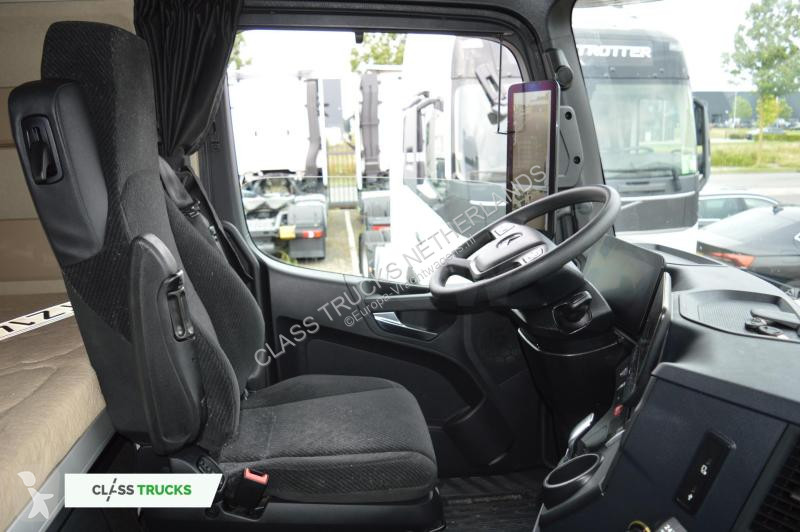Trekker Mercedes 5 1845 BigSpace