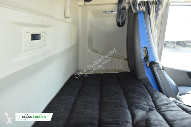 Traktor Volvo 500 Globetrotter XL Varios