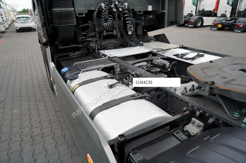 Traktor Renault T480