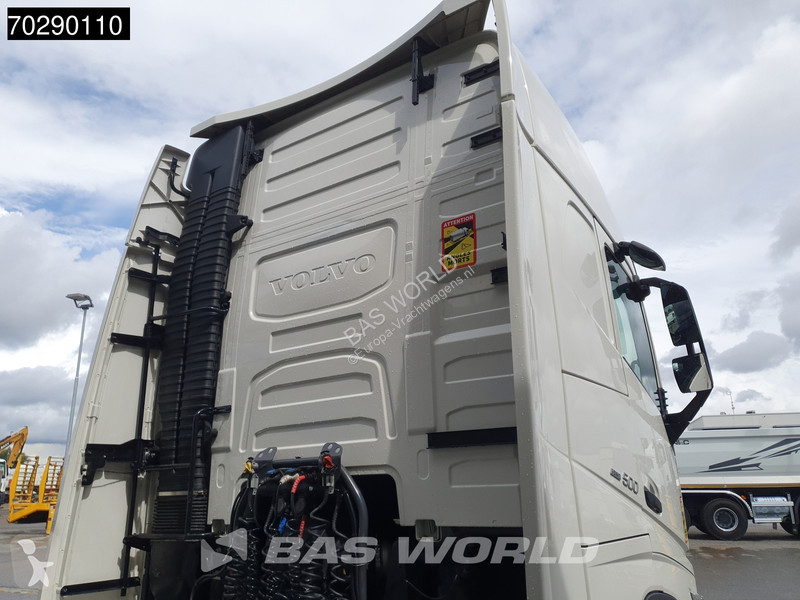Traktor Volvo 500 4X2 XL VEB+ 2xTanks Navi LED...