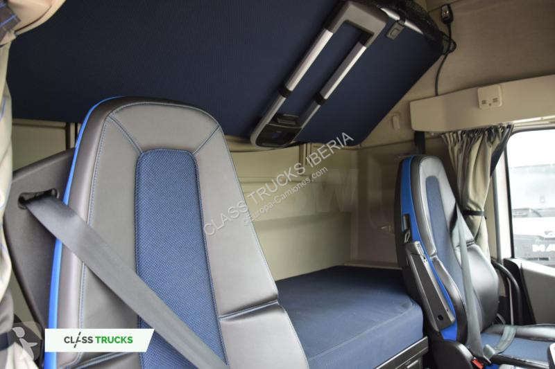 Traktor Volvo 500 Globetrotter XL