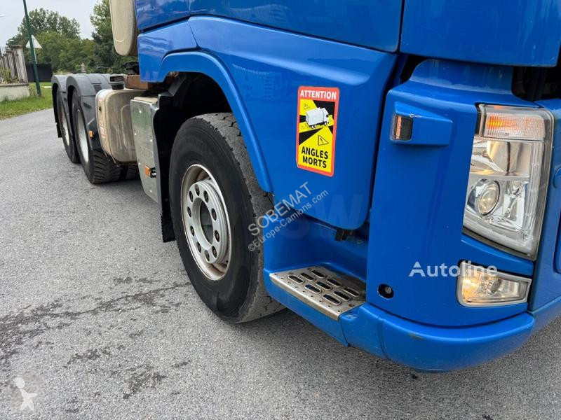 Tracteur Volvo 13