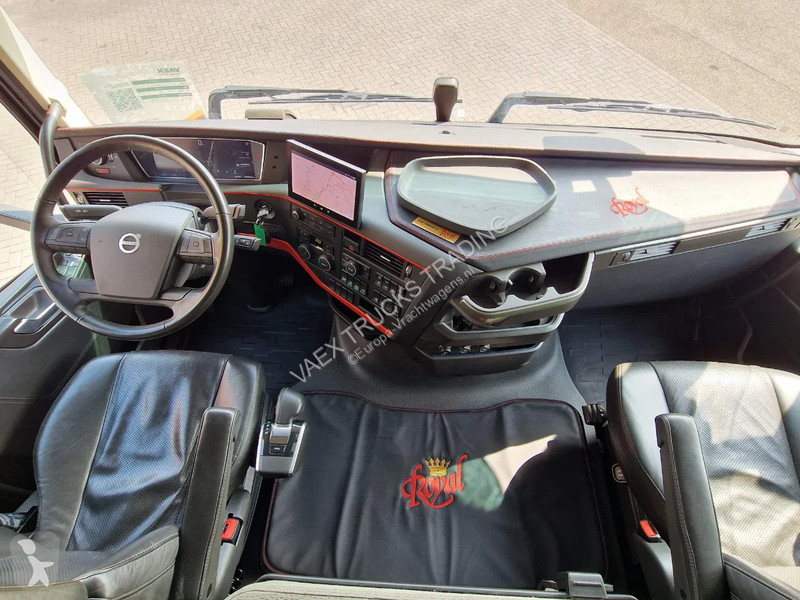 Traktor Volvo 13540 Globetrotterl XL 6x4 -...