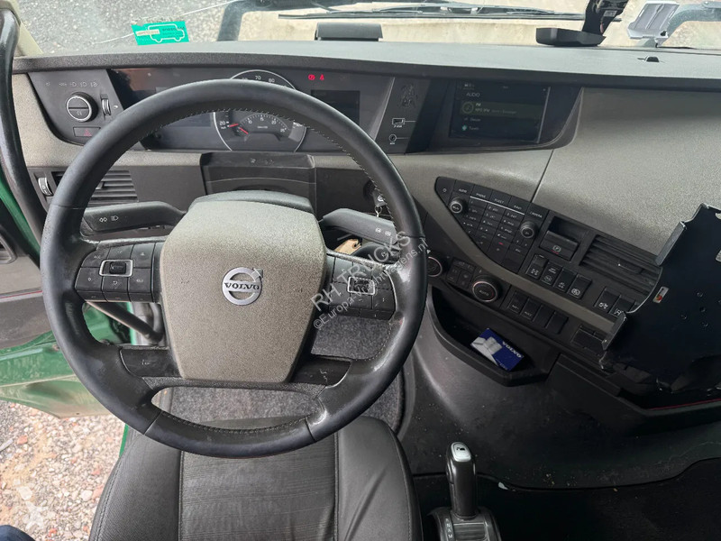 Tahač Volvo 500 6X4 EURO 6 2017 HYDRAULIC 3 UNITS