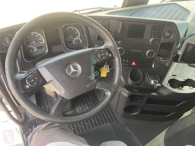 Tractor Mercedes
