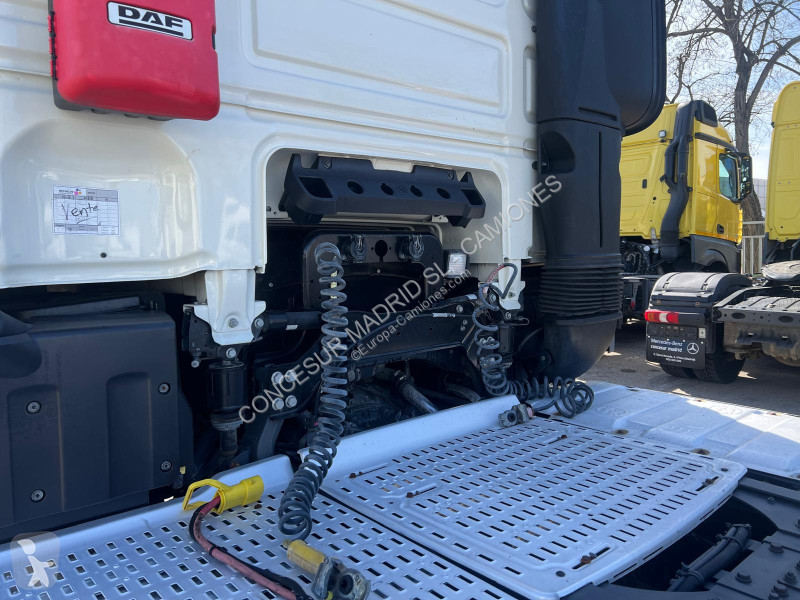 Traktor DAF  460