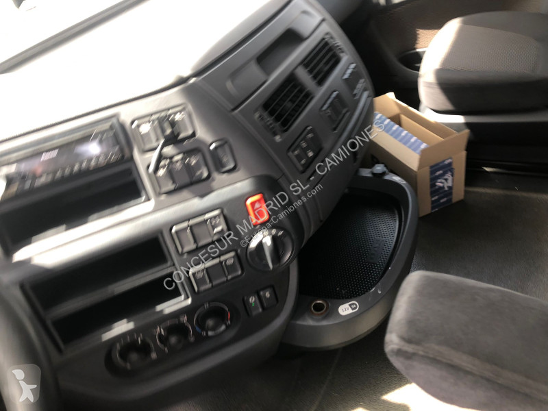 Traktor DAF  460