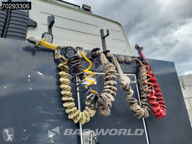 Tahač Volvo 6X4 Retarder 2xTanks Lift-Axle...